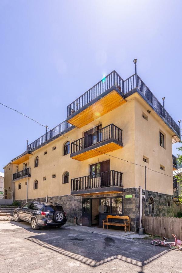 Guesthouse David Zhorzholiani 메스티아 외부 사진