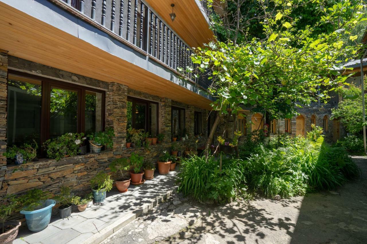 Guesthouse David Zhorzholiani 메스티아 외부 사진